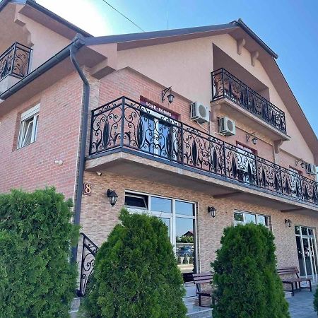 As Club Bed & Breakfast Belgrade Exterior photo