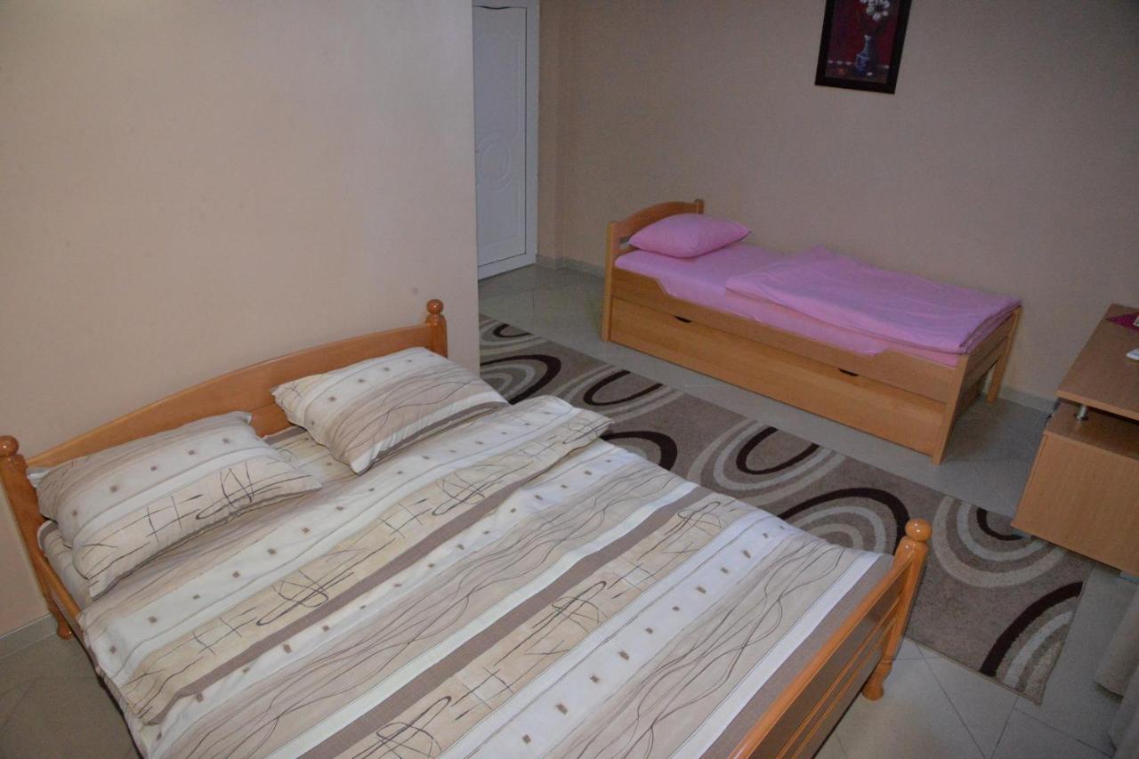 As Club Bed & Breakfast Belgrade Exterior photo